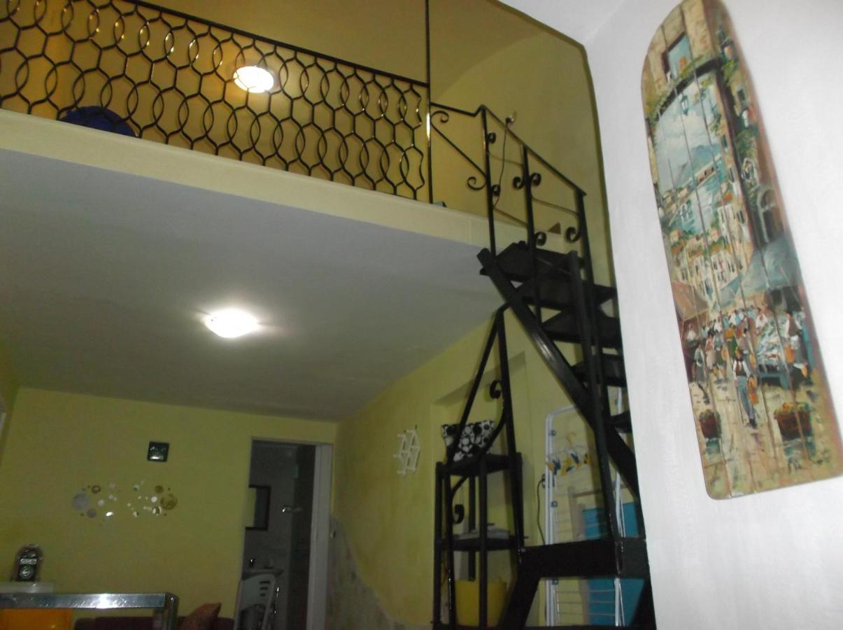 Casa vacanze Monolocale Fronte Strada Centro Storico